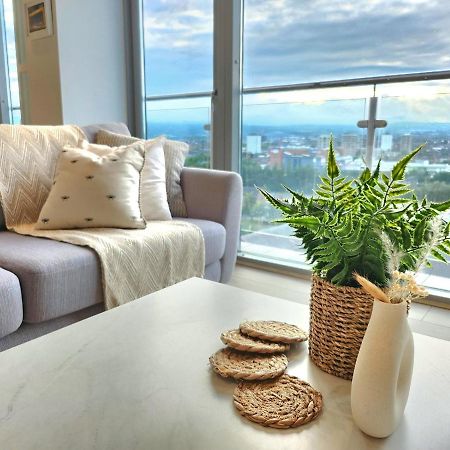 Pass The Keys Stunning Penthouse With Balcony Sunset Views Appartement Belfast Buitenkant foto