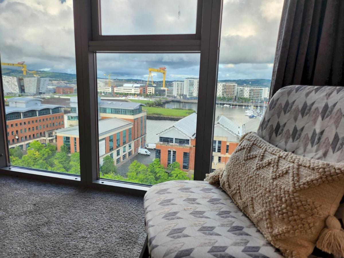 Pass The Keys Stunning Penthouse With Balcony Sunset Views Appartement Belfast Buitenkant foto