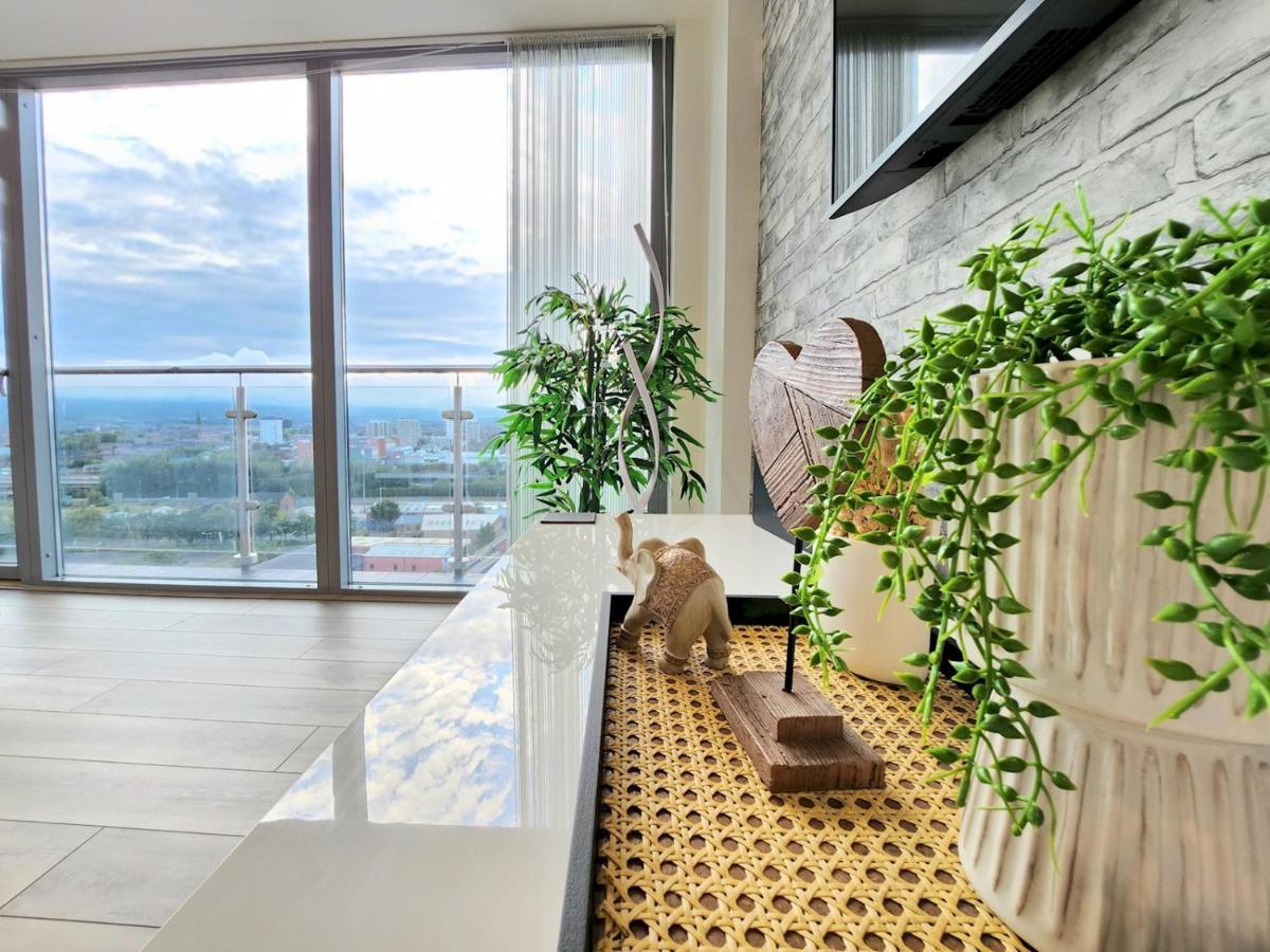 Pass The Keys Stunning Penthouse With Balcony Sunset Views Appartement Belfast Buitenkant foto