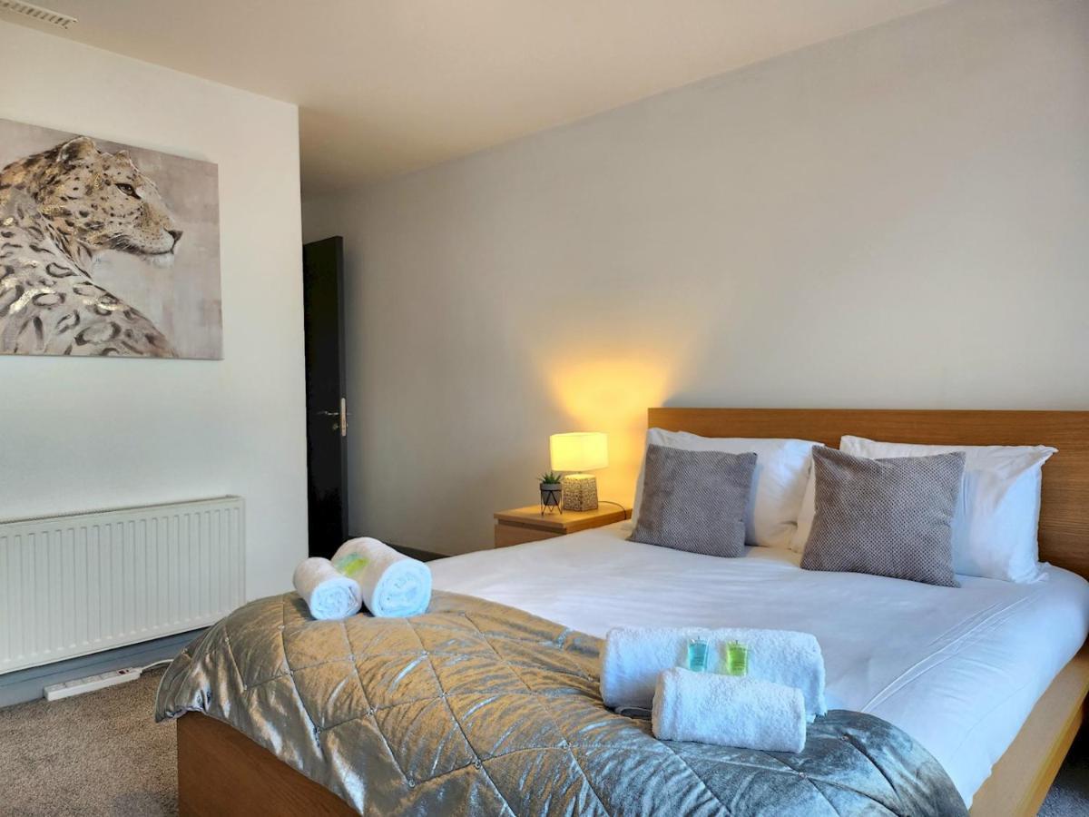 Pass The Keys Stunning Penthouse With Balcony Sunset Views Appartement Belfast Buitenkant foto
