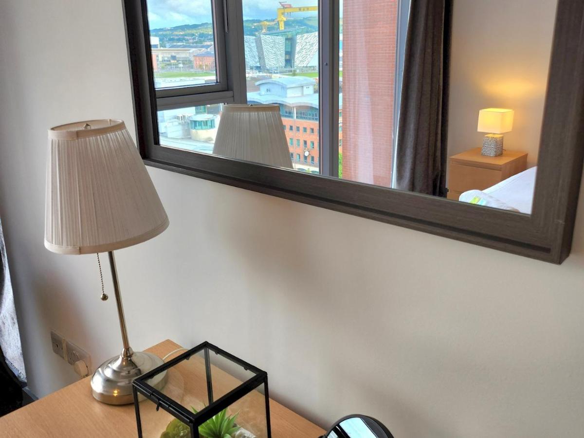 Pass The Keys Stunning Penthouse With Balcony Sunset Views Appartement Belfast Buitenkant foto